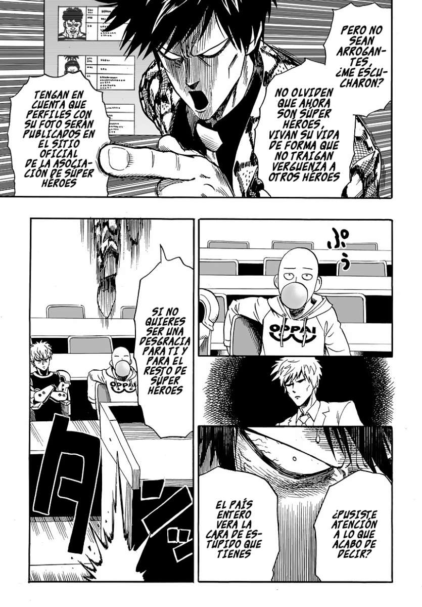 Read One Punch Man ES Manga Online